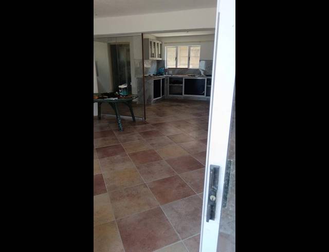 2 BEDROOM PROPERTY TO RENT IN BLUFF